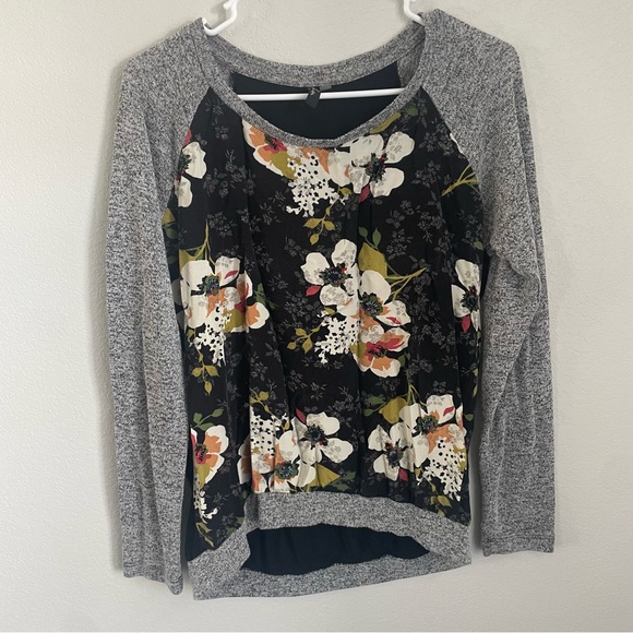 Kut From The Kloth Black Floral Pullover Light Sweater Long Sleeve Size Medium - Picture 2 of 9